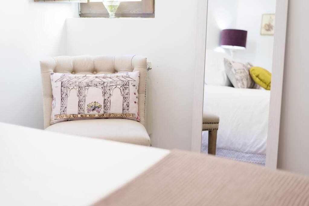 Room Boutique Calma Nerea By Kubik Caces 外观 照片